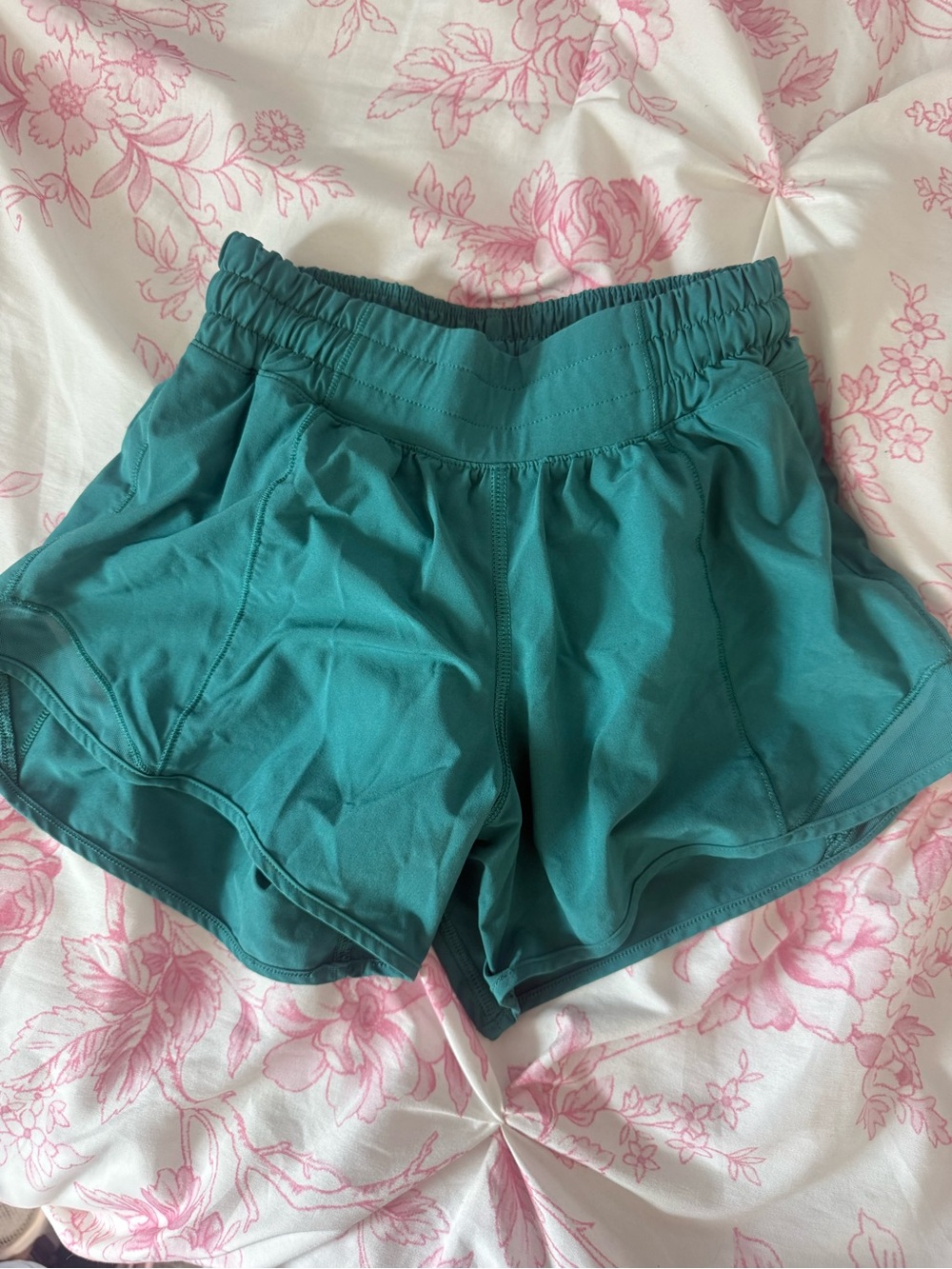 Teal Lululemon Hotty Hot 4” Inseam Athletic Shorts Size 2